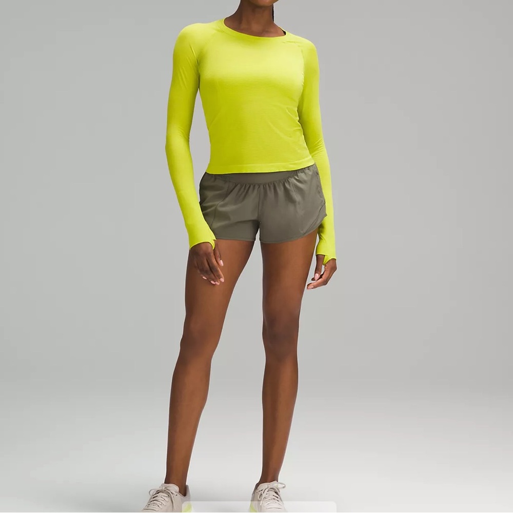Lululemon Hotty Hot Low-Rise Short